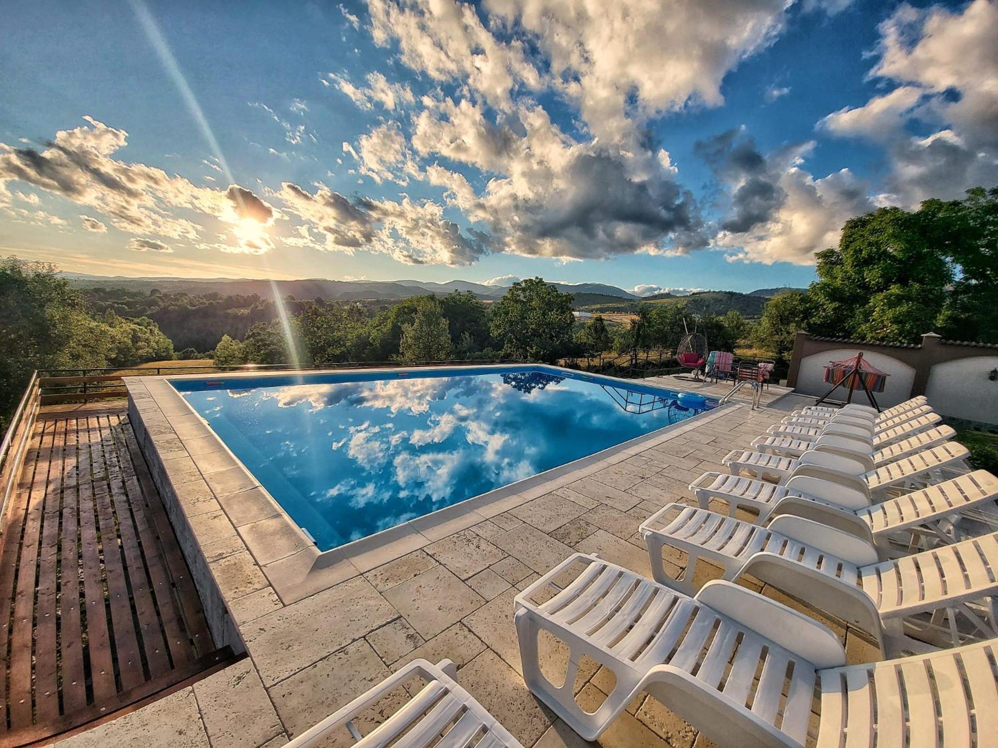 Conacul Lui Bulica Hotel Novaci-Străini Exterior foto
