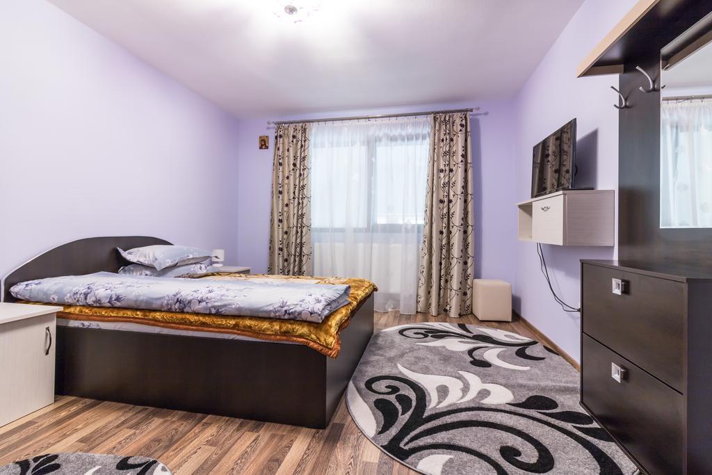 Conacul Lui Bulica Hotel Novaci-Străini Exterior foto
