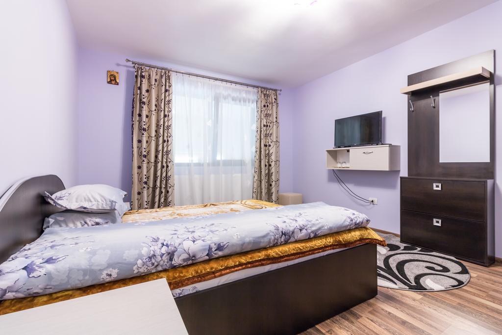 Conacul Lui Bulica Hotel Novaci-Străini Exterior foto